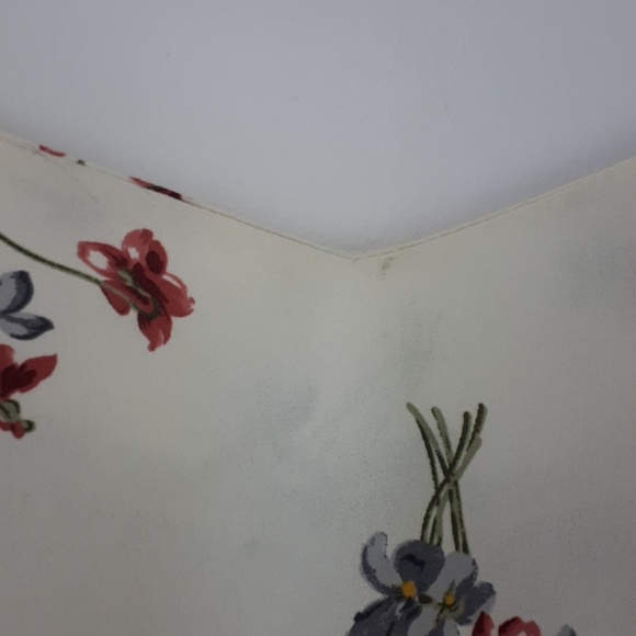 ๐ 3/$12 ROUTE 3 Flower Shirt - Picture 4 of 6